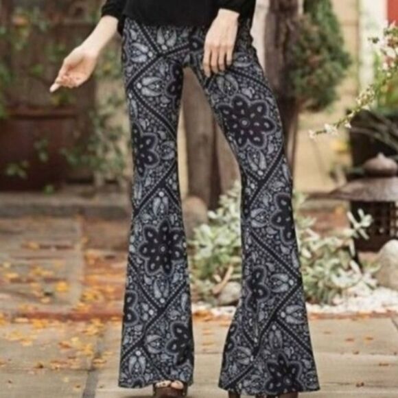 NWT ShoSho Wide Leg High Waist Pant - Navy/White - Picture 8 of 8